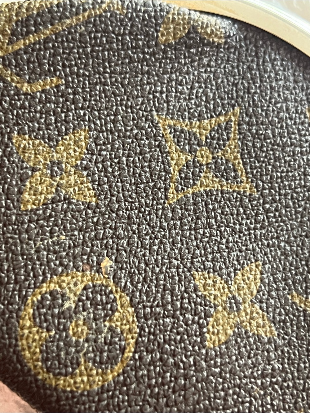 Authentic vintage Louis Vuitton monogram kiss lock coin purse - Picture 9 of 9